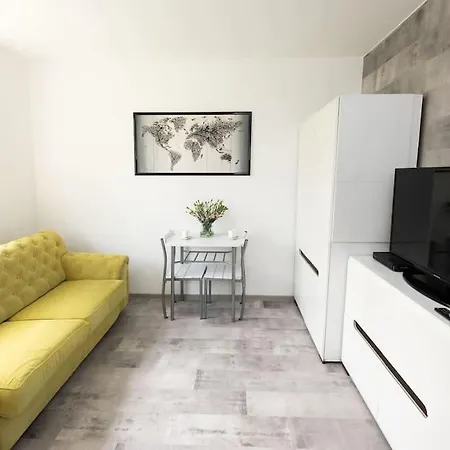 Hello Broniewskiego Miejski 400 M Do Plazy Apartman *
